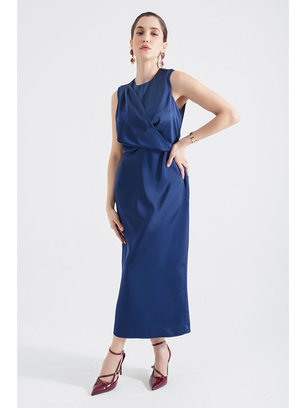 Kadın Lacivert Bisiklet Yaka Midi Saten Elbise-1