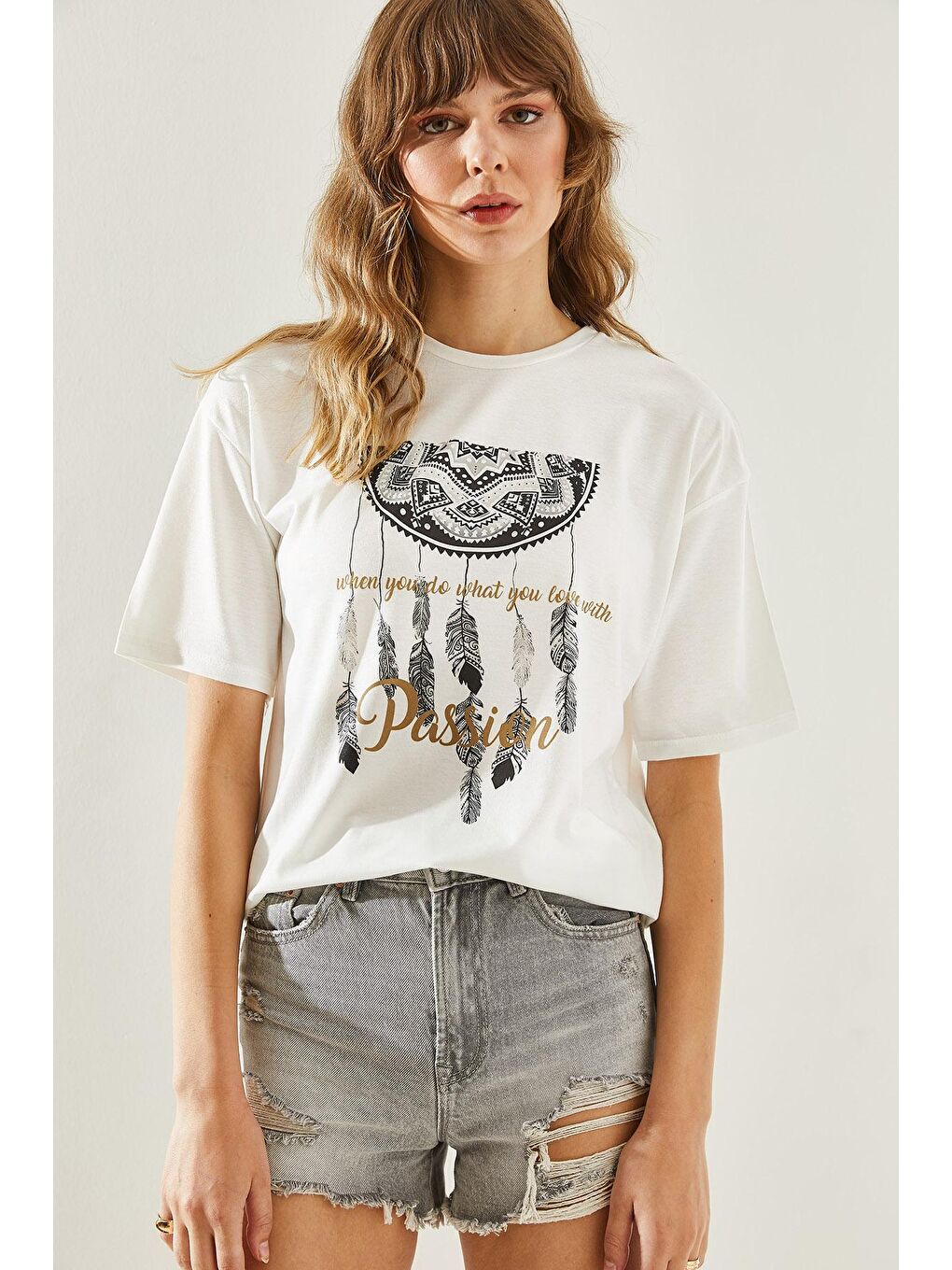 Siyah Kadın Etnik Desenli Basic Penye Tişört-1