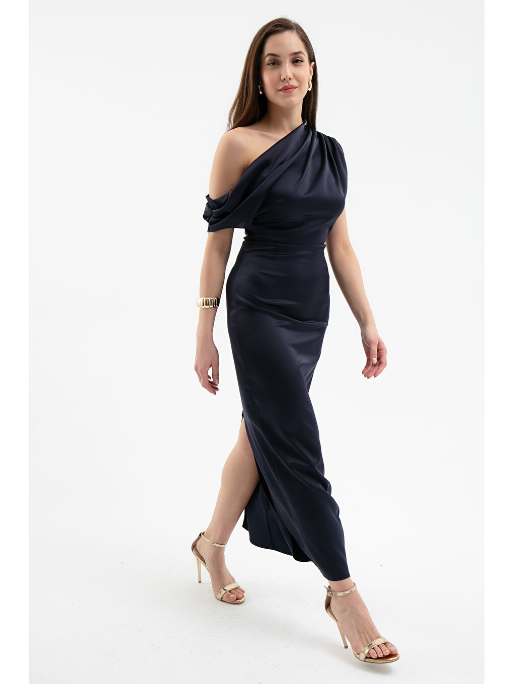 Kadın Lacivert Degaje Yaka Yırtmaçlı Saten Midi Elbise-1