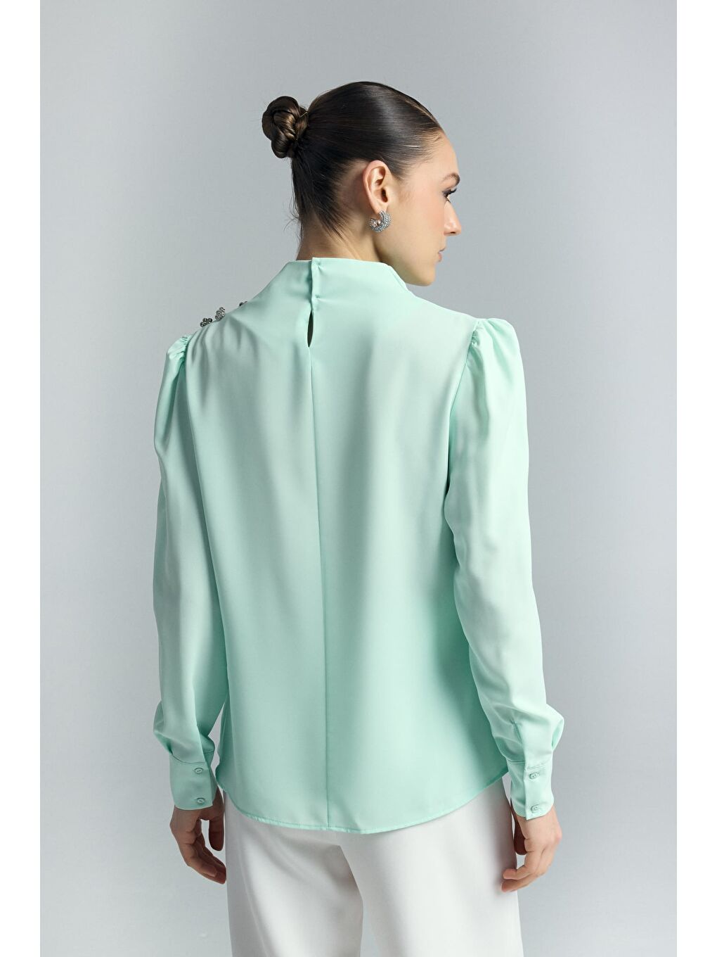 Yeşil Düğmeleri Taş Detaylı Bluz - Mint-7