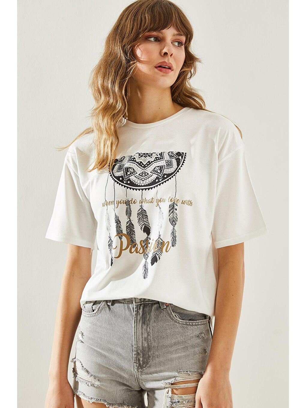 Siyah Kadın Etnik Desenli Basic Penye Tişört-2