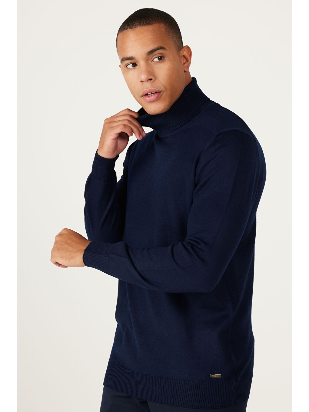 Erkek Lacivert Standart Fit Normal Kesim Tam Balıkçı Yaka Triko Kazak-1