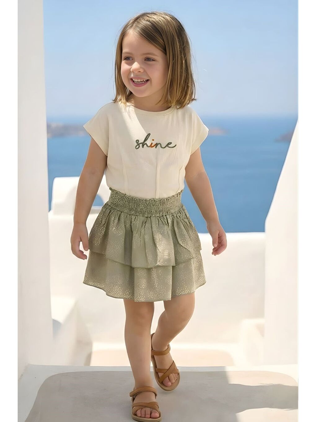 Kız Çocuk Nakışlı T-Shirt Ve Etek Takım  - Yeşil