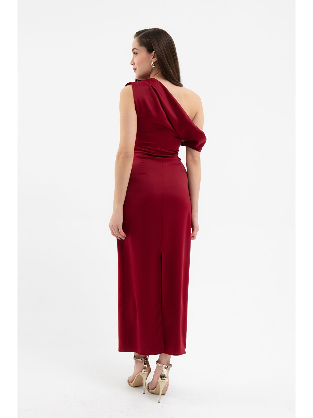 Kadın Bordo Degaje Yaka Yırtmaçlı Saten Midi Elbise-4