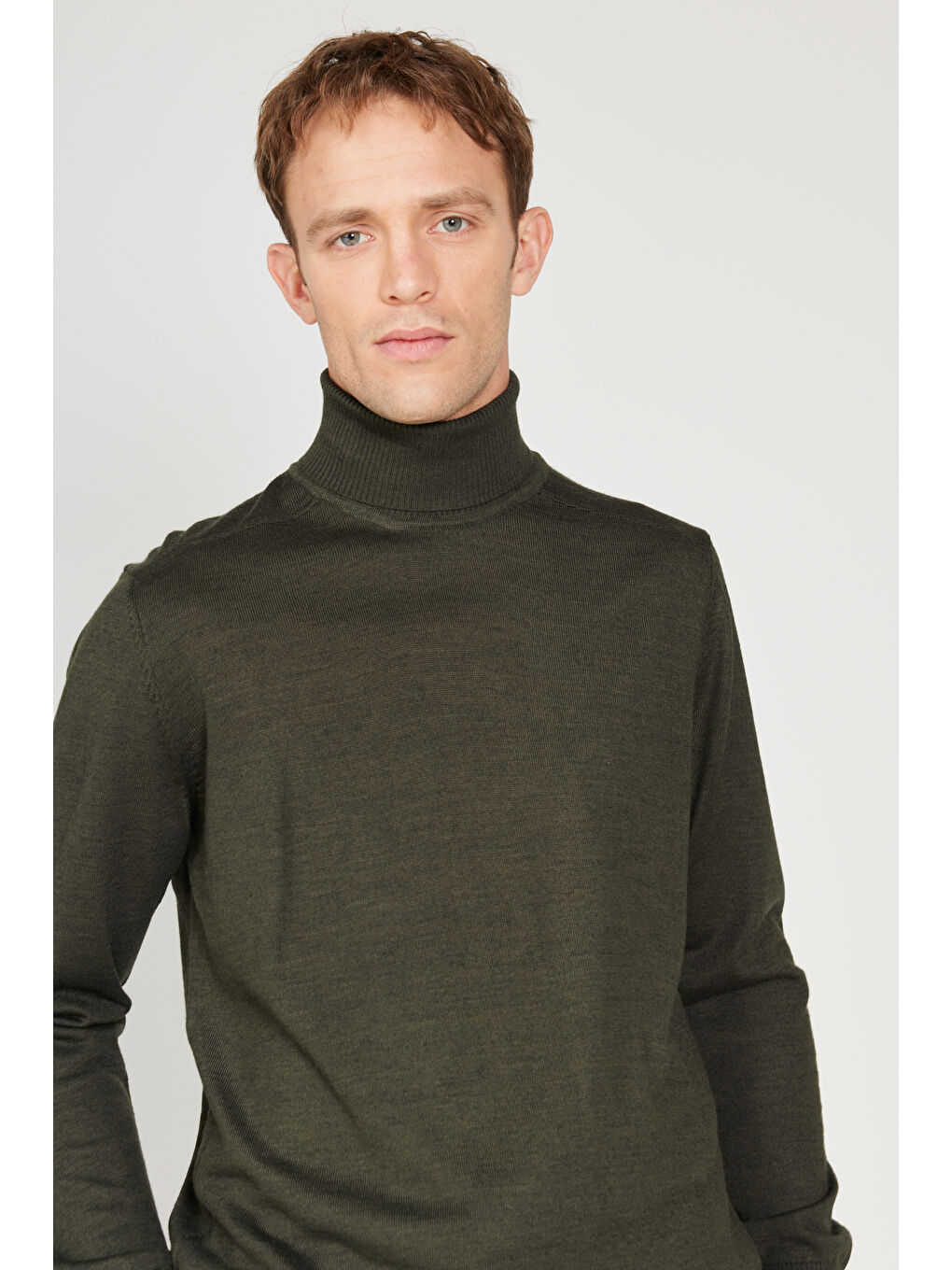 Erkek Haki Standart Fit Normal Kesim Tam Balıkçı Yaka Triko Kazak-2