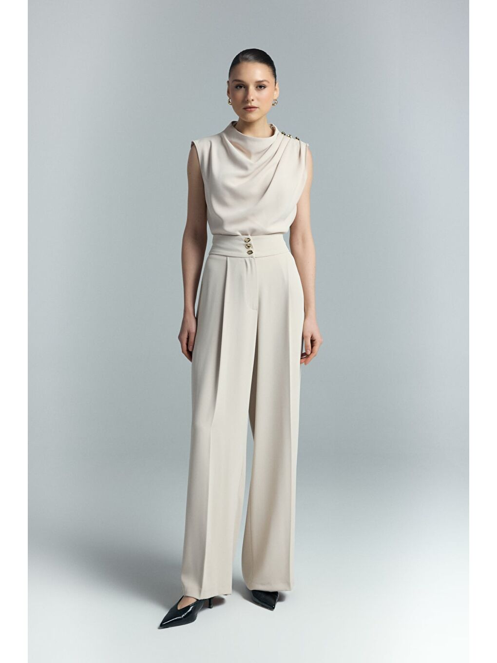Talia Düğme Detaylı Pantolon - Bej-1