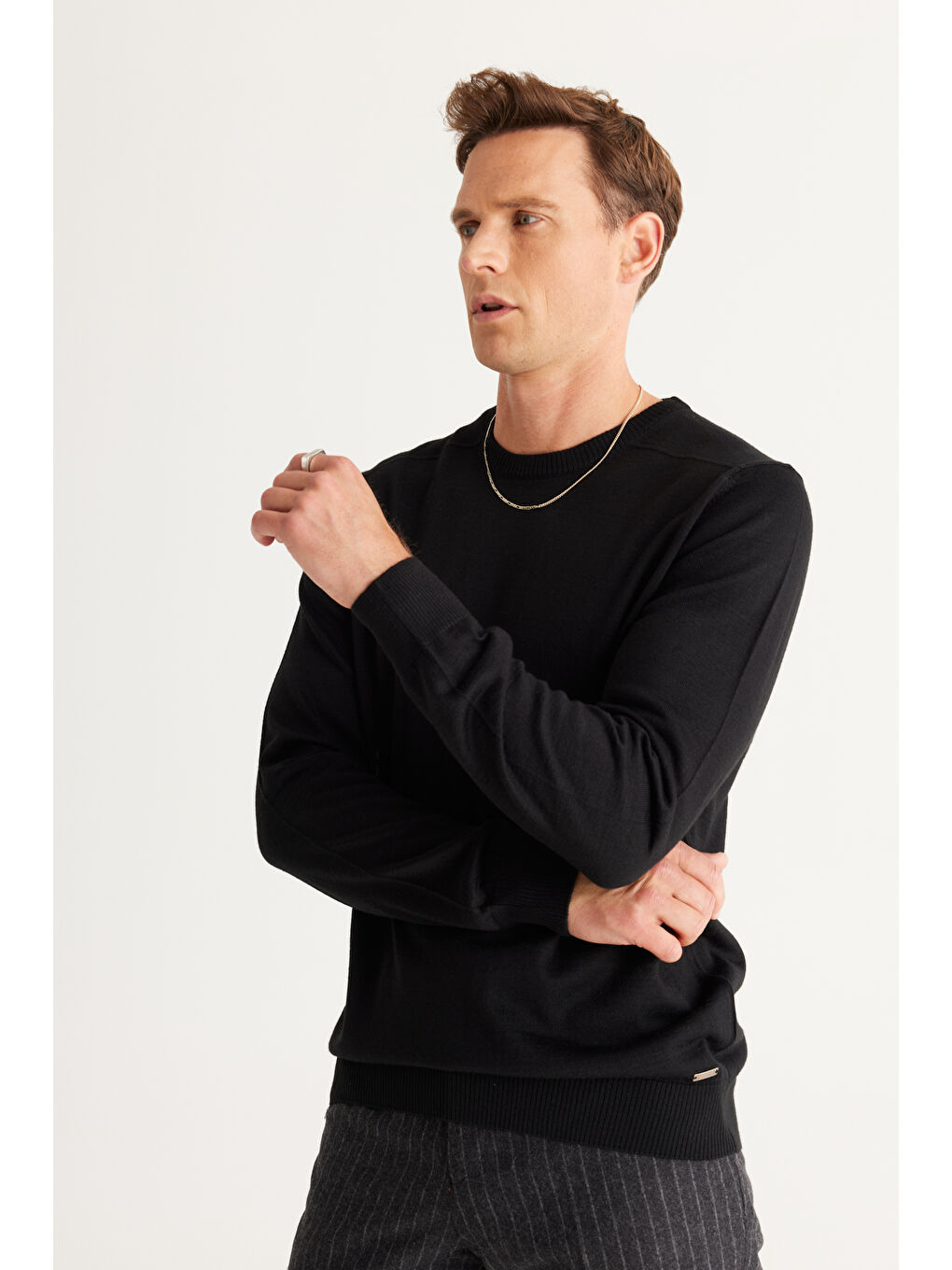 Erkek Siyah Standart Fit Normal Kesim Bisiklet Yaka Triko Kazak-2