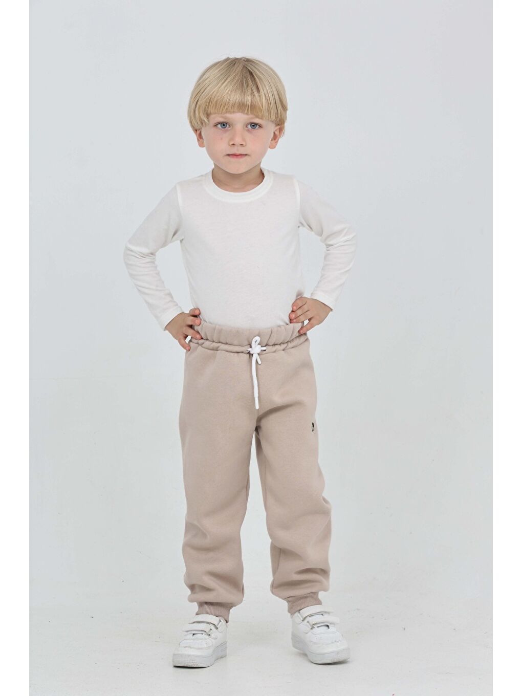 Bej Erkek Çocuk T Nakışlı Eşofman Alt