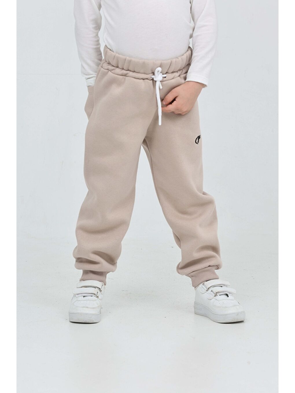 Bej Erkek Çocuk T Nakışlı Eşofman Alt-4