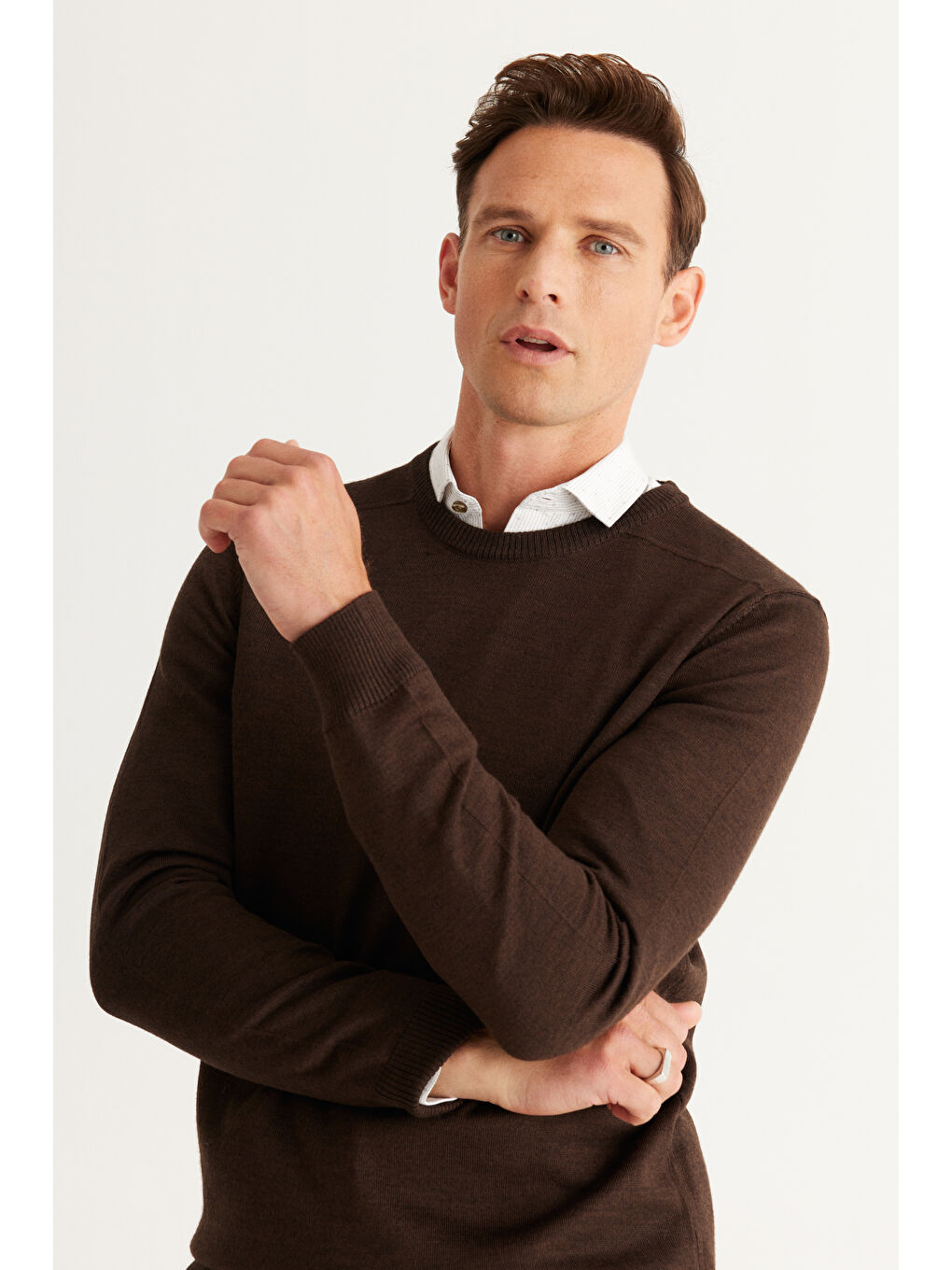 Erkek Kahverengi Standart Fit Normal Kesim Bisiklet Yaka Triko Kazak-3