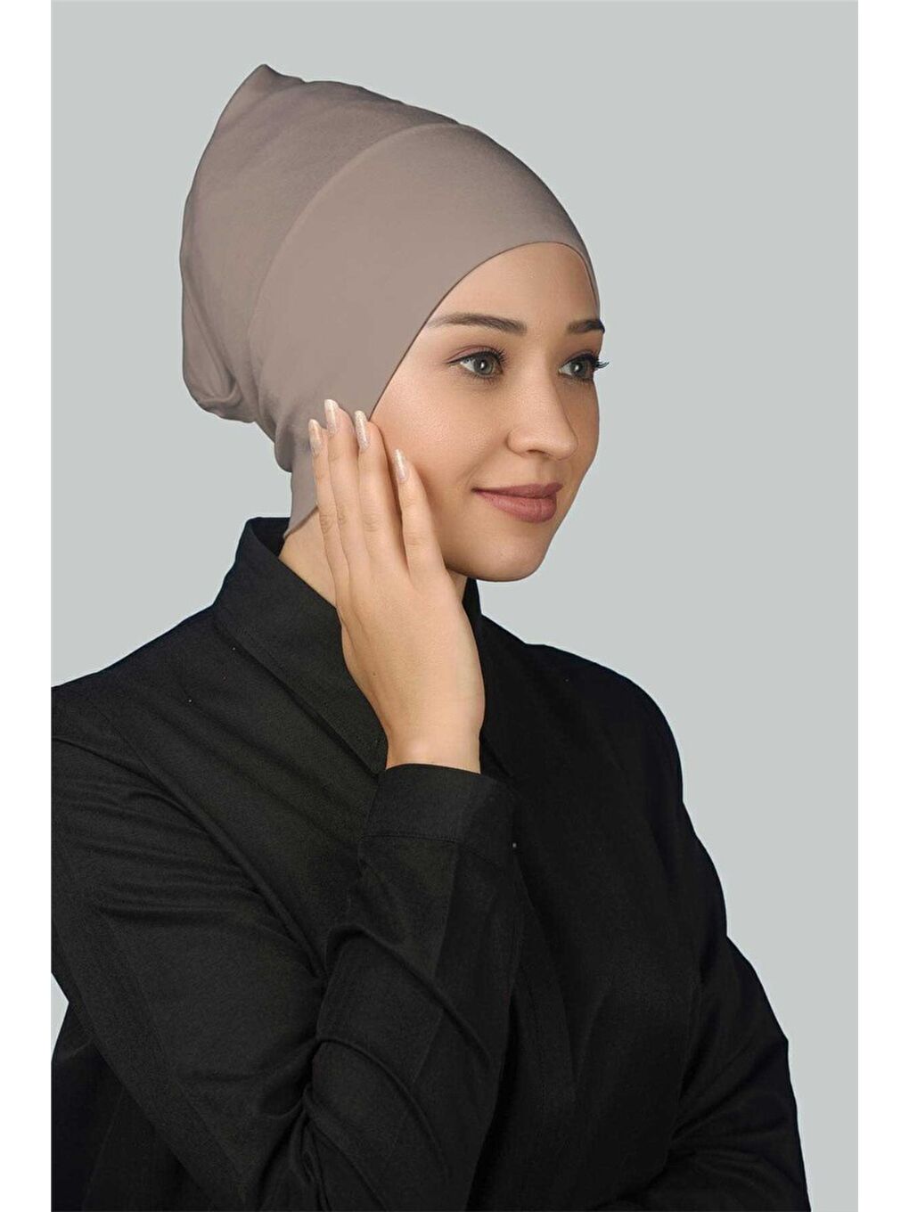 Kahverengi Hazır Pratik Geçmeli Uzun Boru Tesettür Bonesi