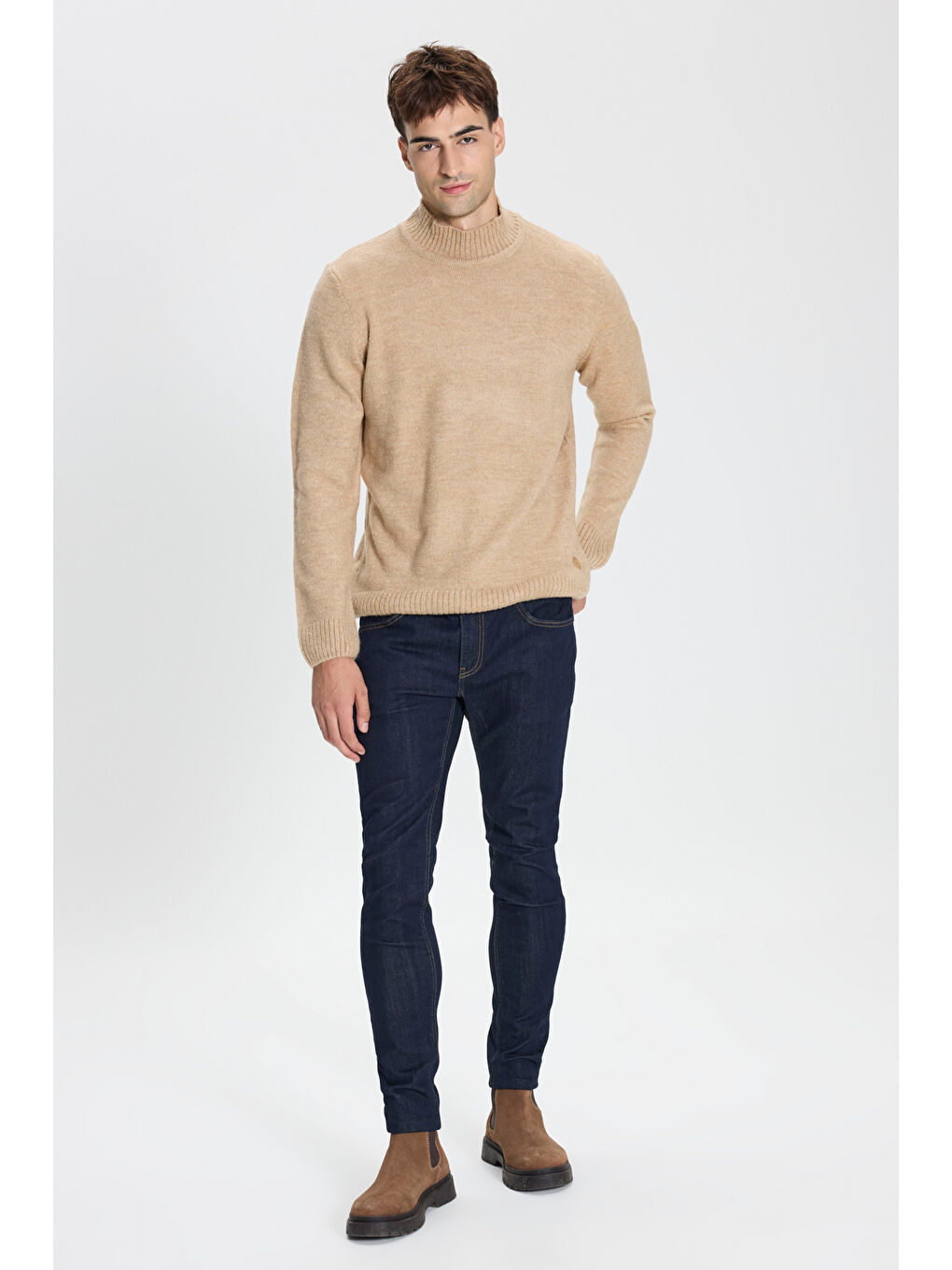 Kahverengi Erkek Sütlü Kahve Standart Fit Yarım Balıkçı Yaka Triko Kazak-1