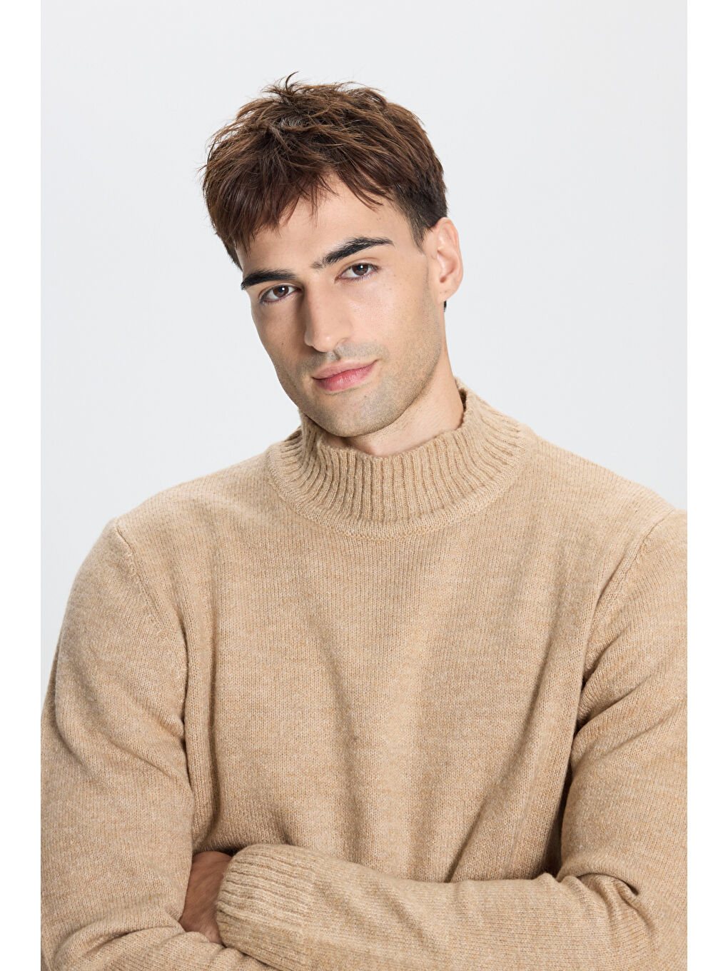 Kahverengi Erkek Sütlü Kahve Standart Fit Yarım Balıkçı Yaka Triko Kazak-3