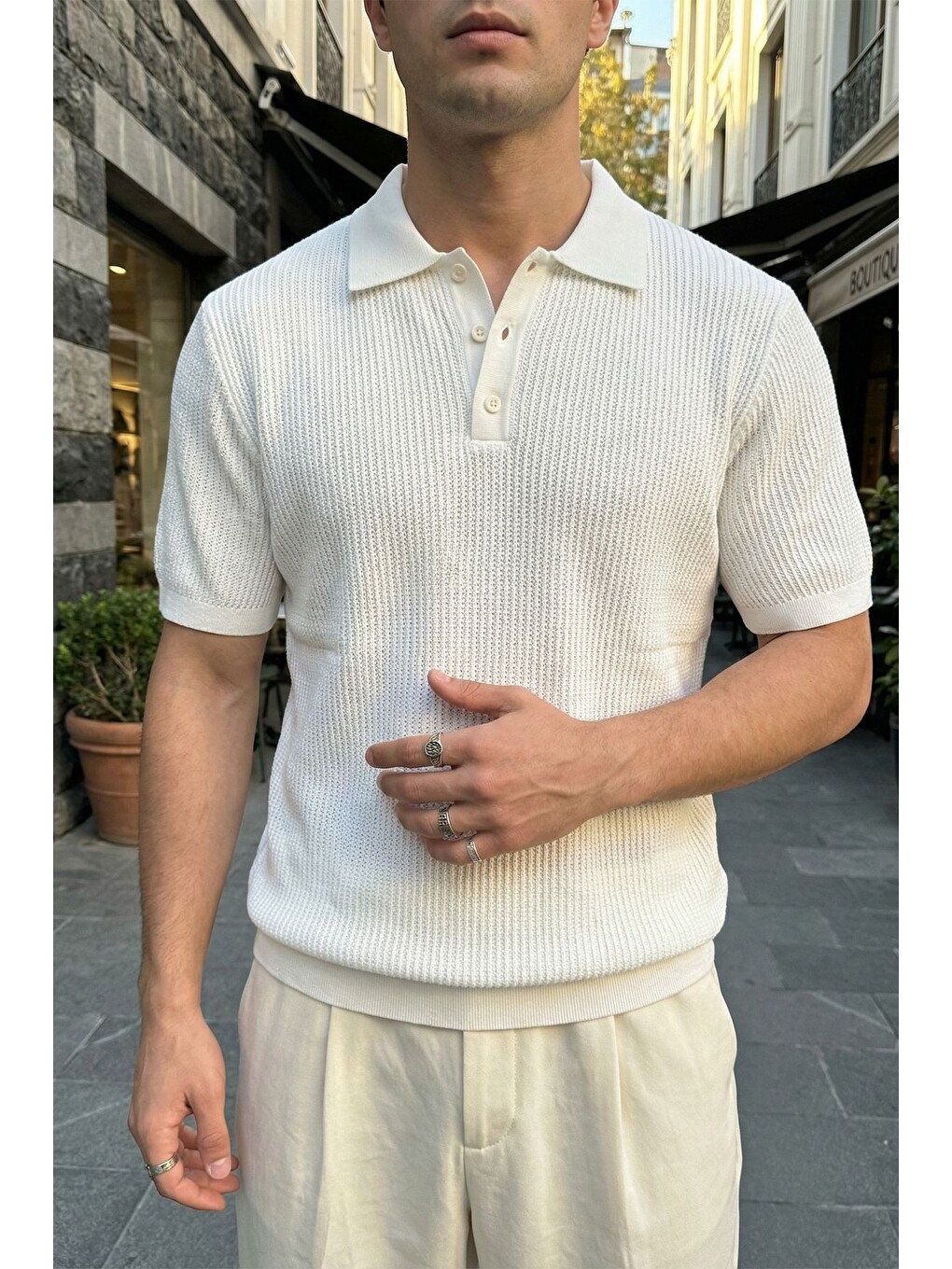 Beyaz Bande Regular Fit Erkek Kısa Kol Triko Polo Yaka Dokulu Tişört