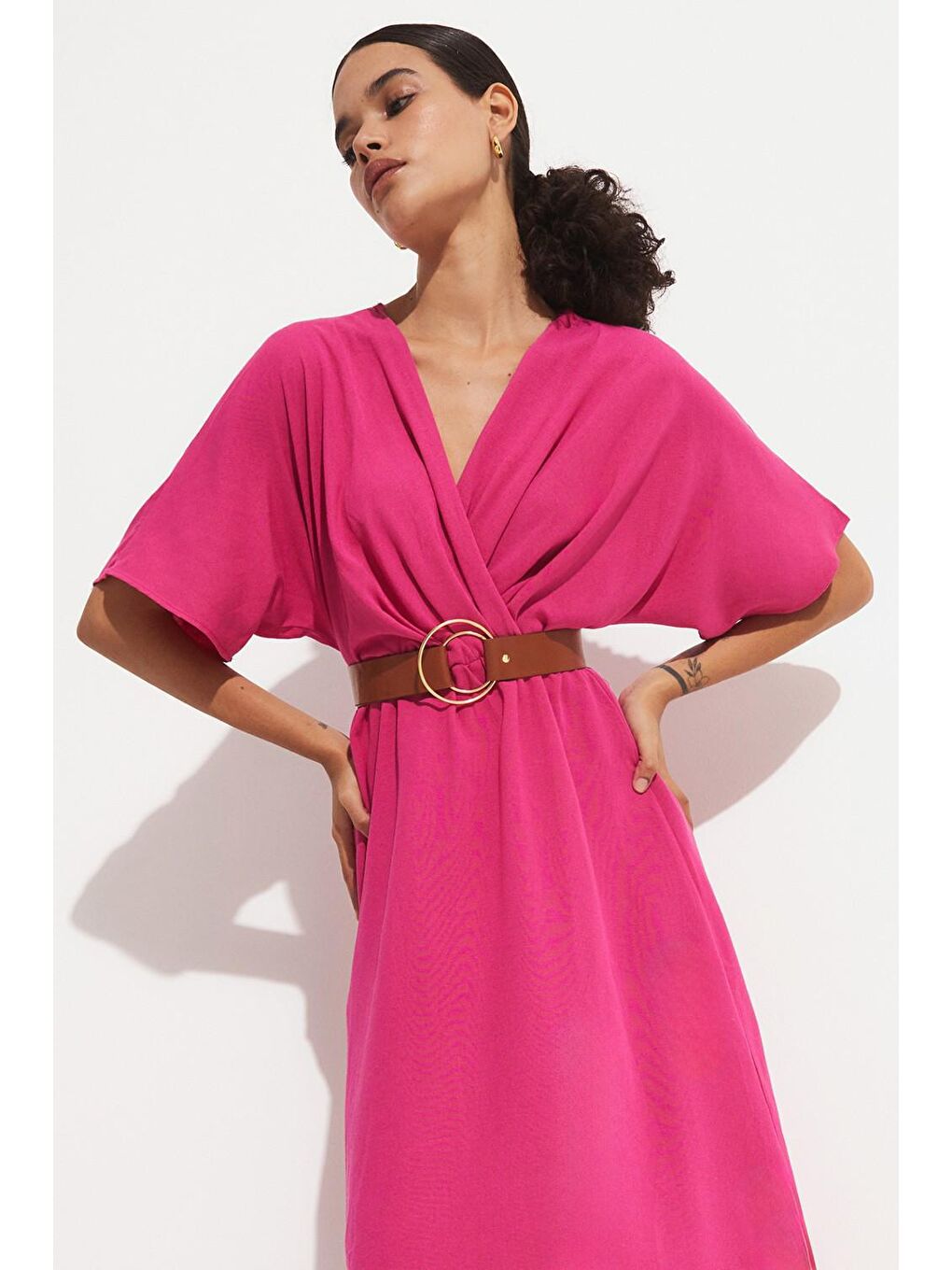 Fuşya Kemerli Kruvaze Elbise