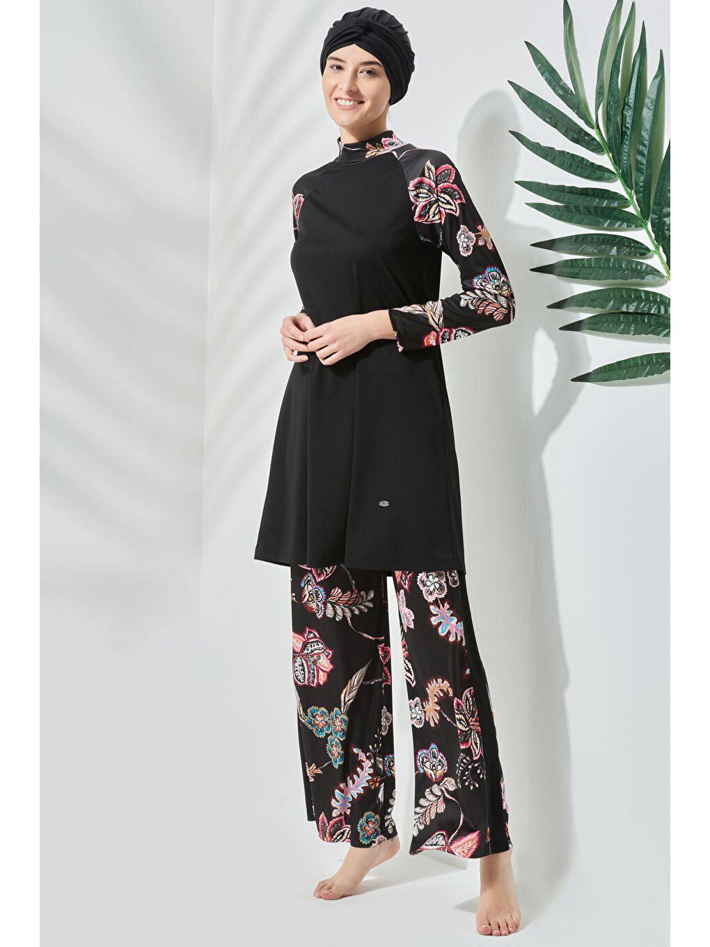 Desenli Tam Kapalı Tesettür Mayo C11010 Siyah