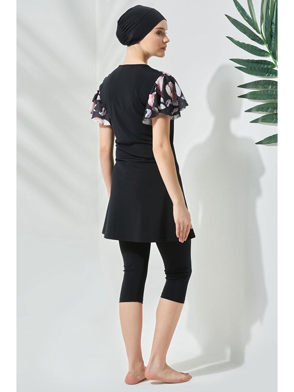 Kısa Kol Taytlı Yarım Kapalı Tesettür Mayo C13090 Siyah-2