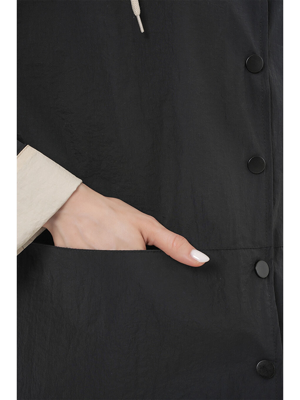 Kadın Teknik Kumaş Kapüşonlu Trençkot 5972 - Siyah-6