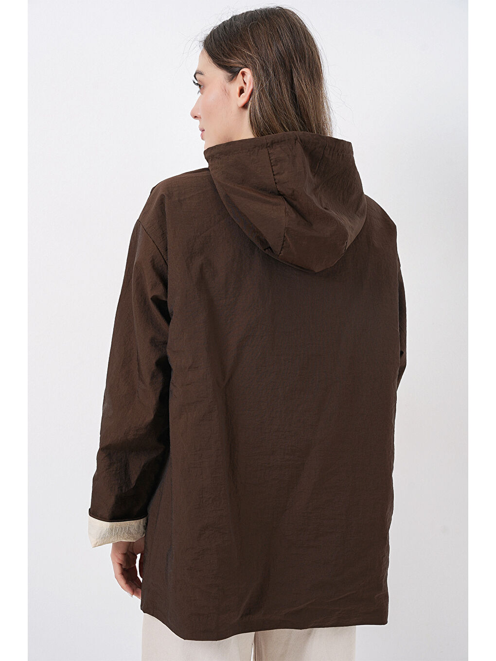 Kadın Teknik Kumaş Kapüşonlu Trençkot 5972 - Kahverengi-7