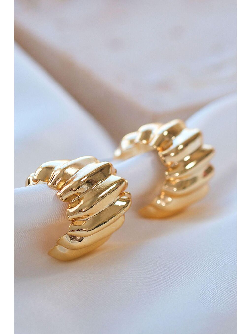 Sarı Altın Kaplama Hafif Stairs Küpe-3