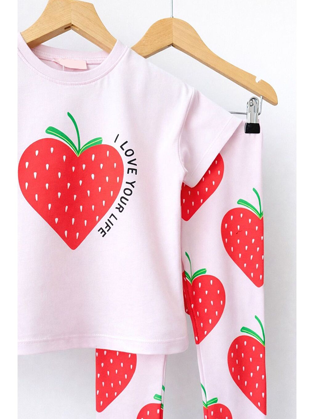 Kız Çocuk Pamuklu Pembe Çilek Baskılı T-Shirt Tayt Takım-1