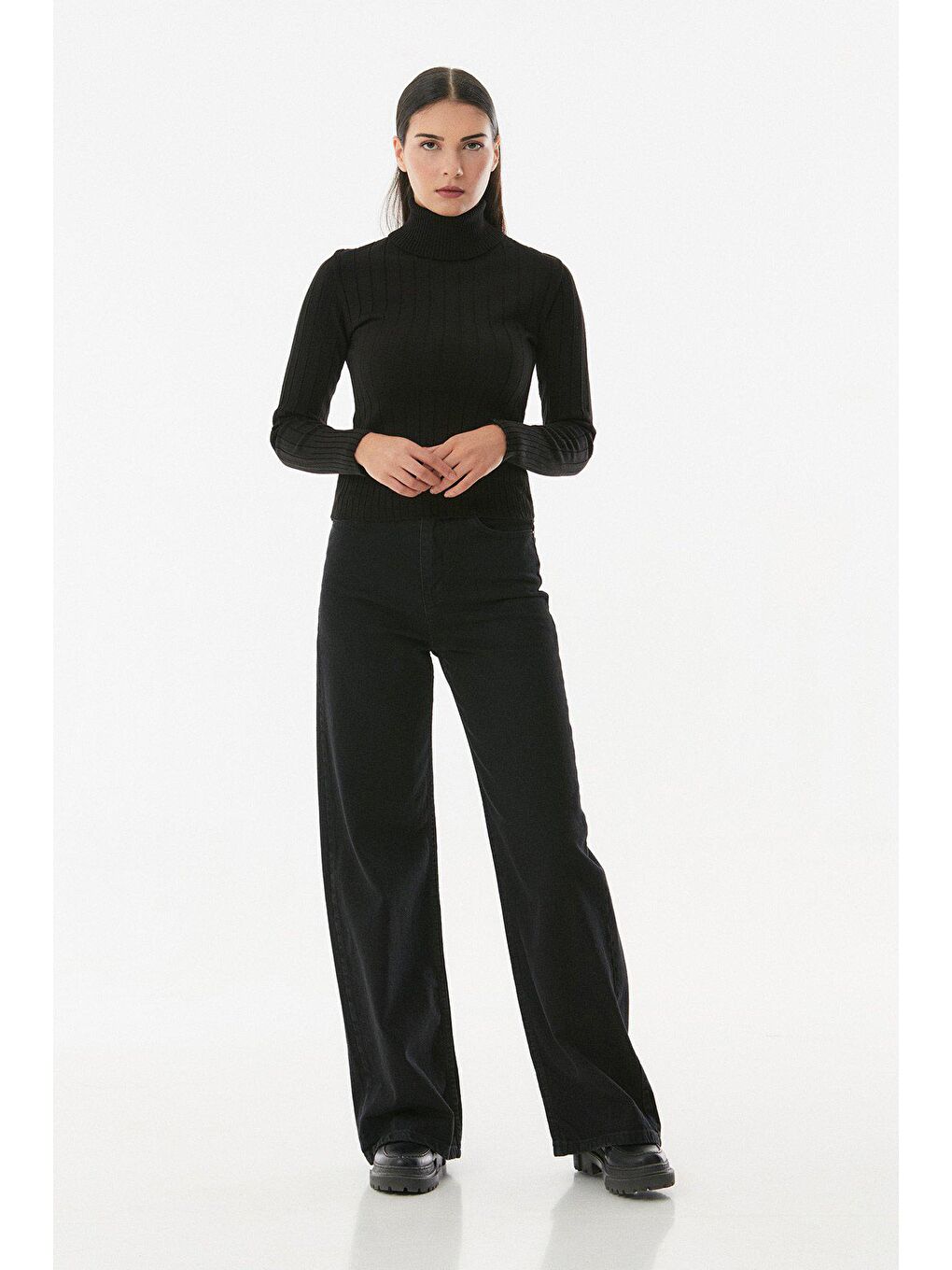 Siyah Balıkçı Yaka Triko Kazak-4