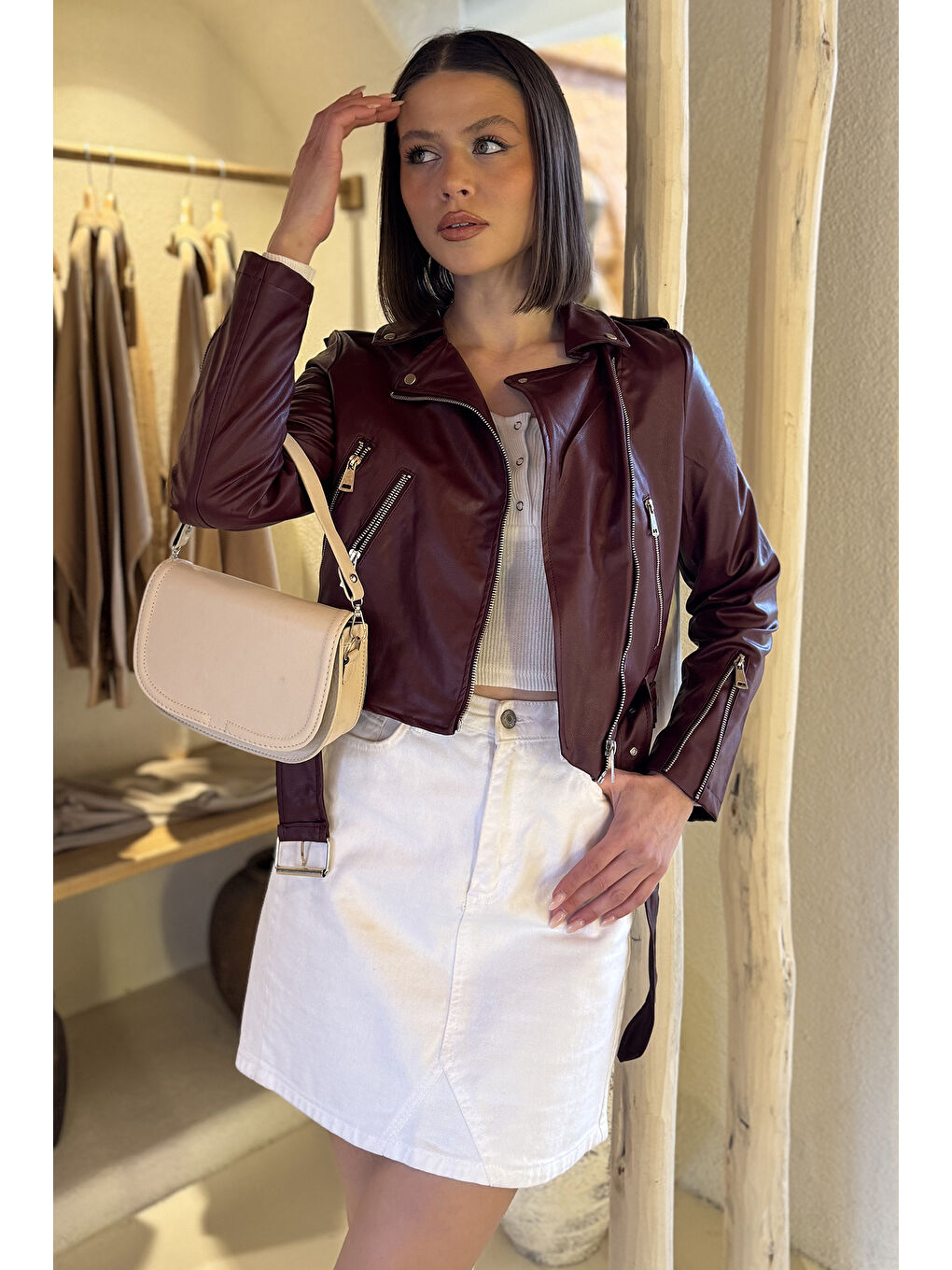 Bordo Kadın Kemer Detaylı Fermuarlı Crop Top Suni Deri Ceket-1