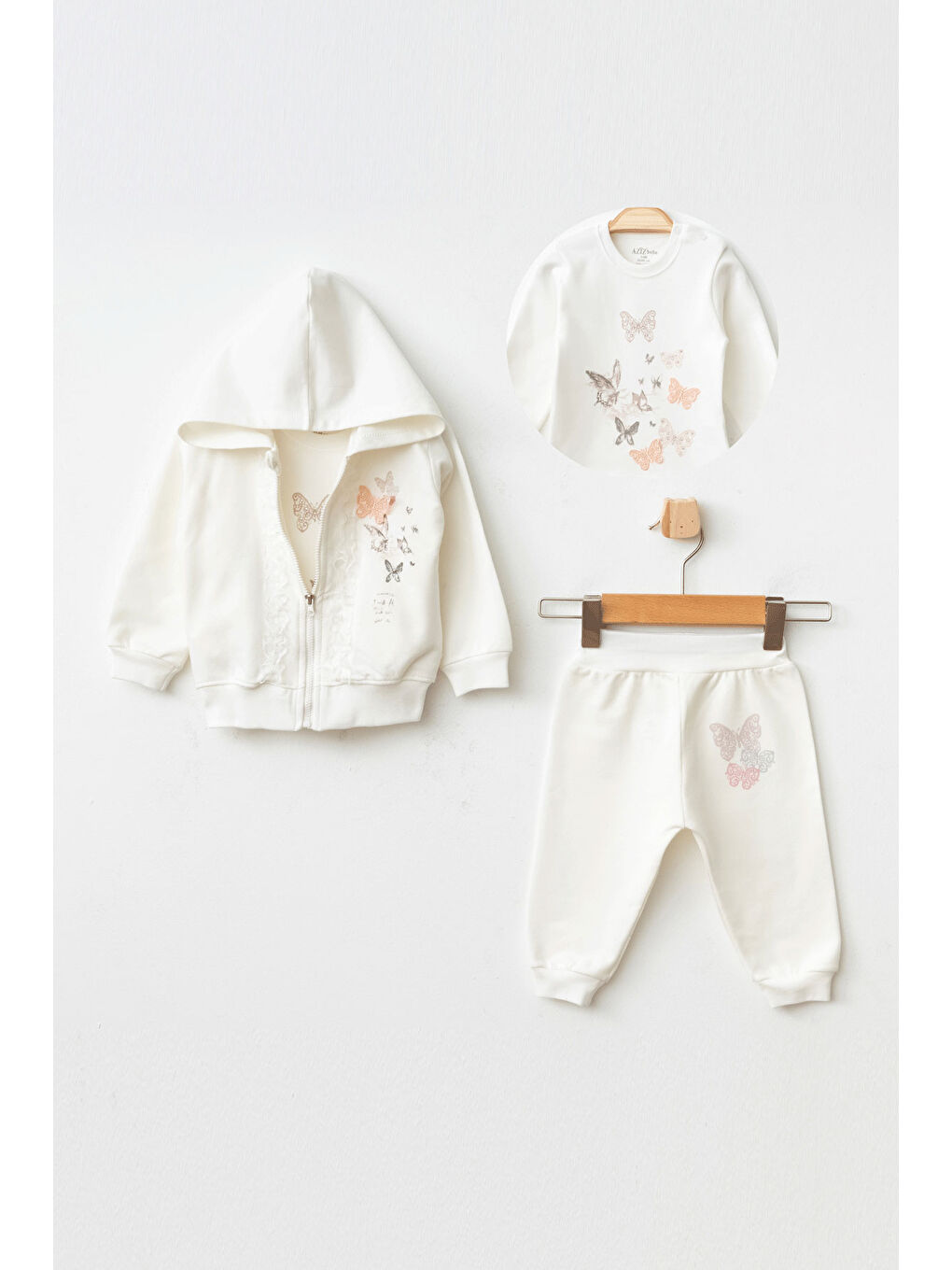 Ekru Kız Bebek Kelebek Desenli Sweatshirt Pantolon T-shirt 3'lü Alt Üst Bebek Takımı 0Ay - 18Ay