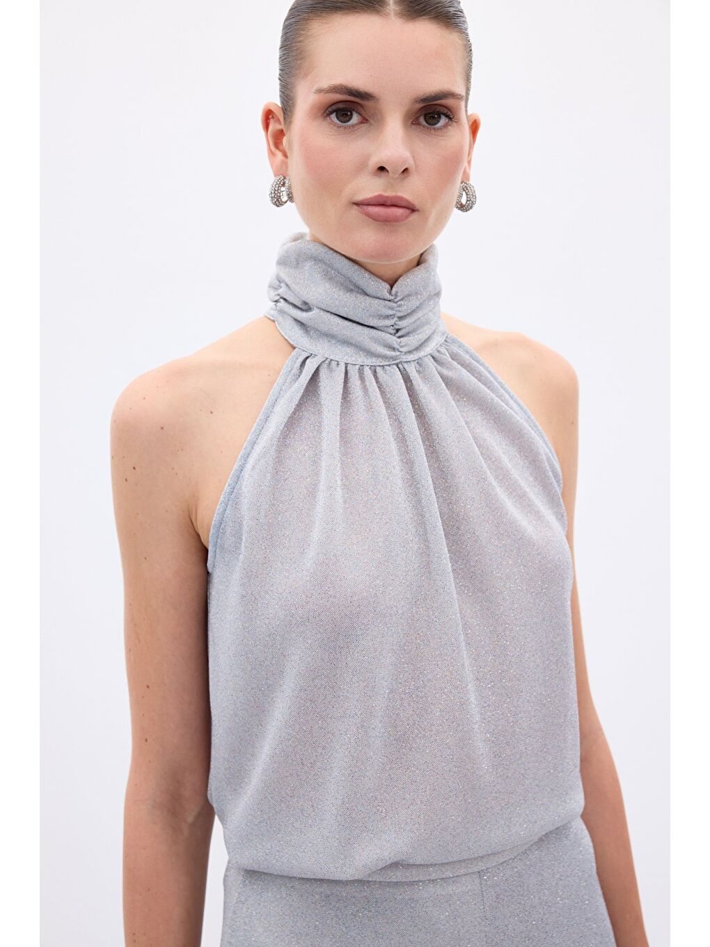 Gri Kolsuz Parlak Bluz - Gümüş