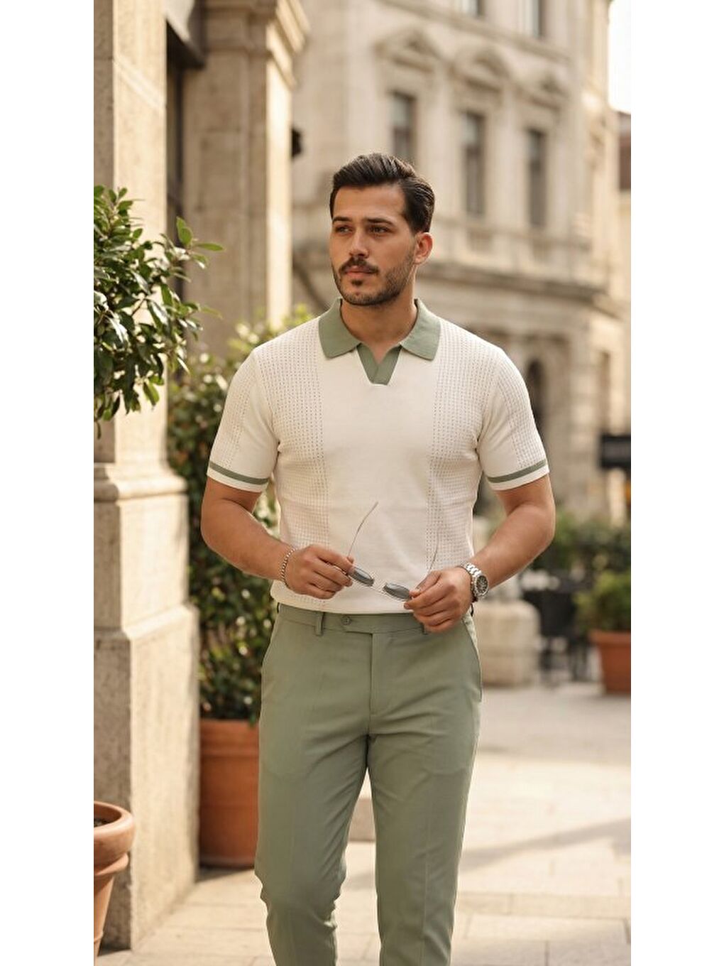 Kahverengi Erkek Renkli Yakalı File Desenli Kısa Kollu Tişört-1