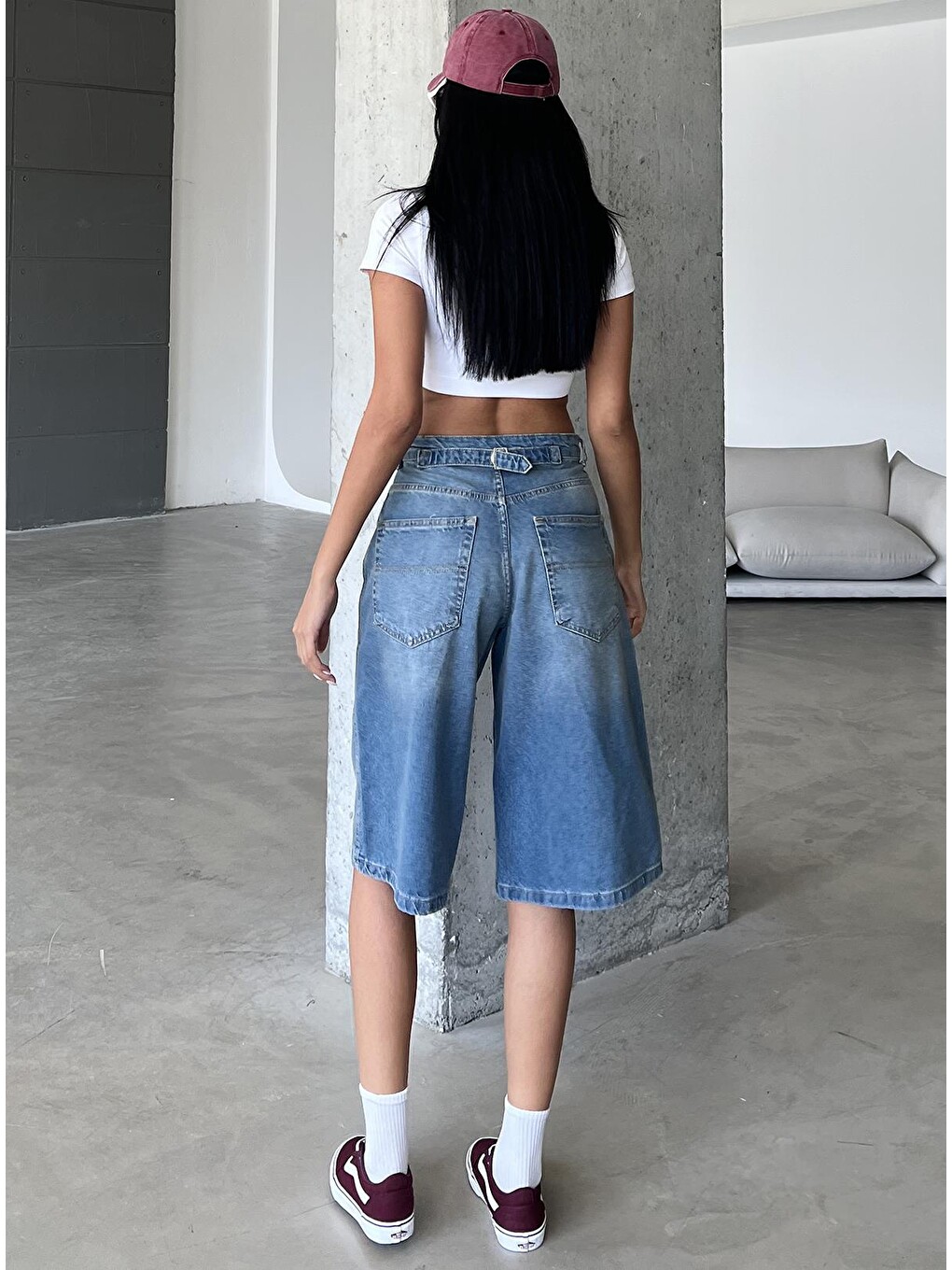 Mavi Toka Detaylı Bol Kesim Rahat Baggy Jean Jean Salaş Kadın Bermuda Diz Altı Denim Şort @Casoria-4