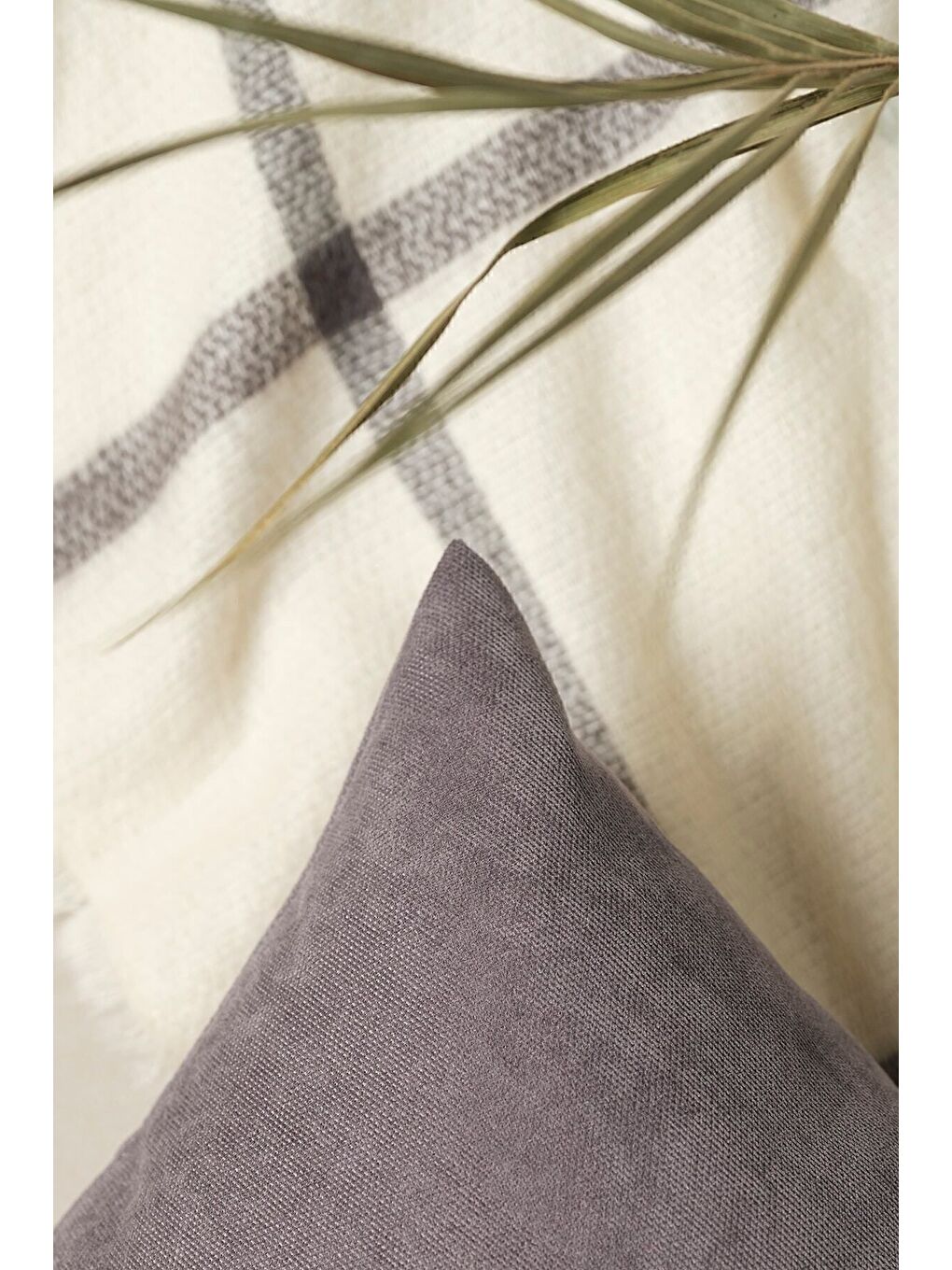 Panoroma Süet Dokulu Düz Punch (Panç) İçin Uygun Gri 30x50 Dekoratif Kırlent Kılıfı-2