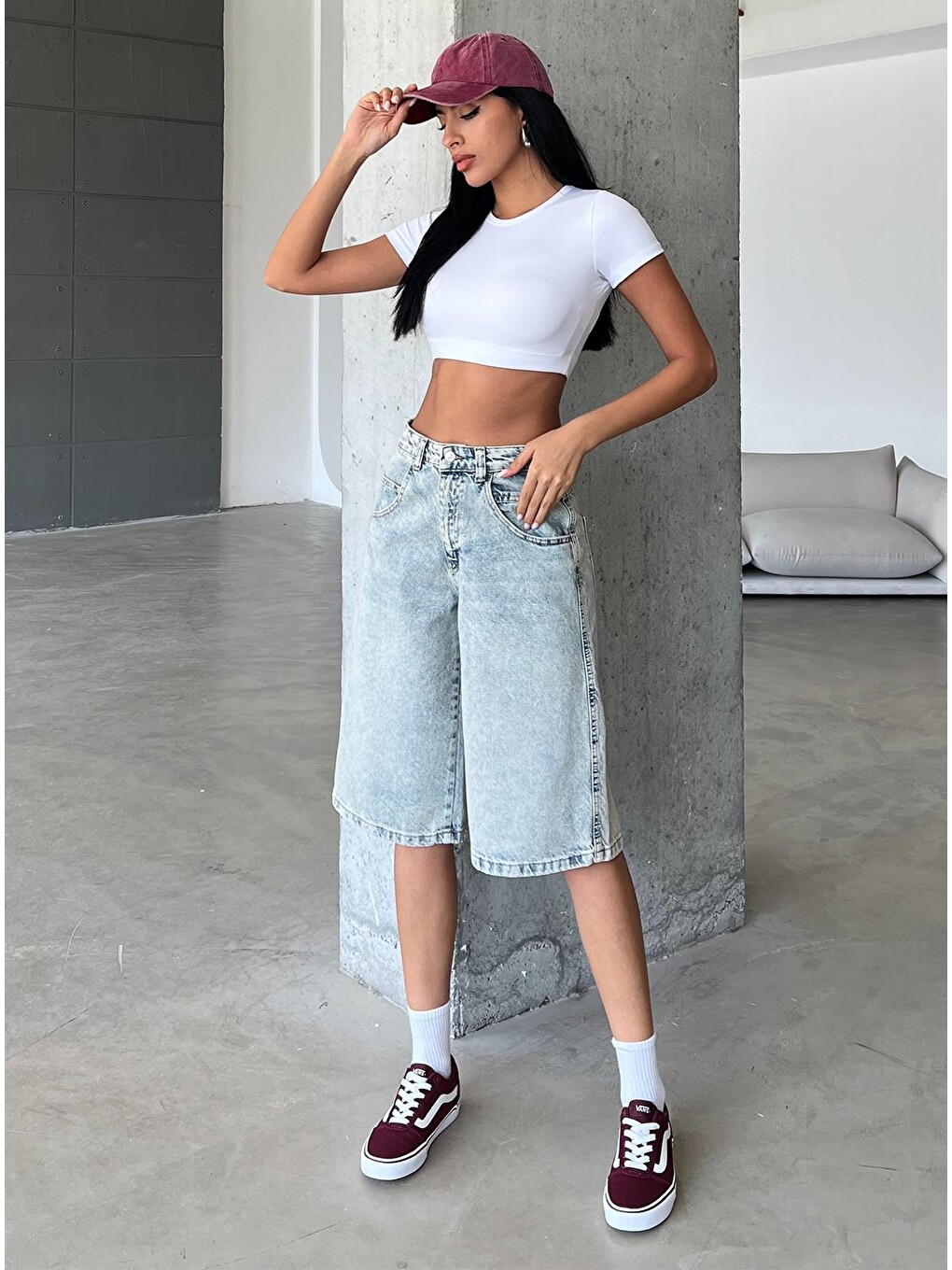 Mavi Toka Detaylı Bol Kesim Rahat Baggy Jean Jean Salaş Kadın Bermuda Diz Altı Denim Şort @casoria-2