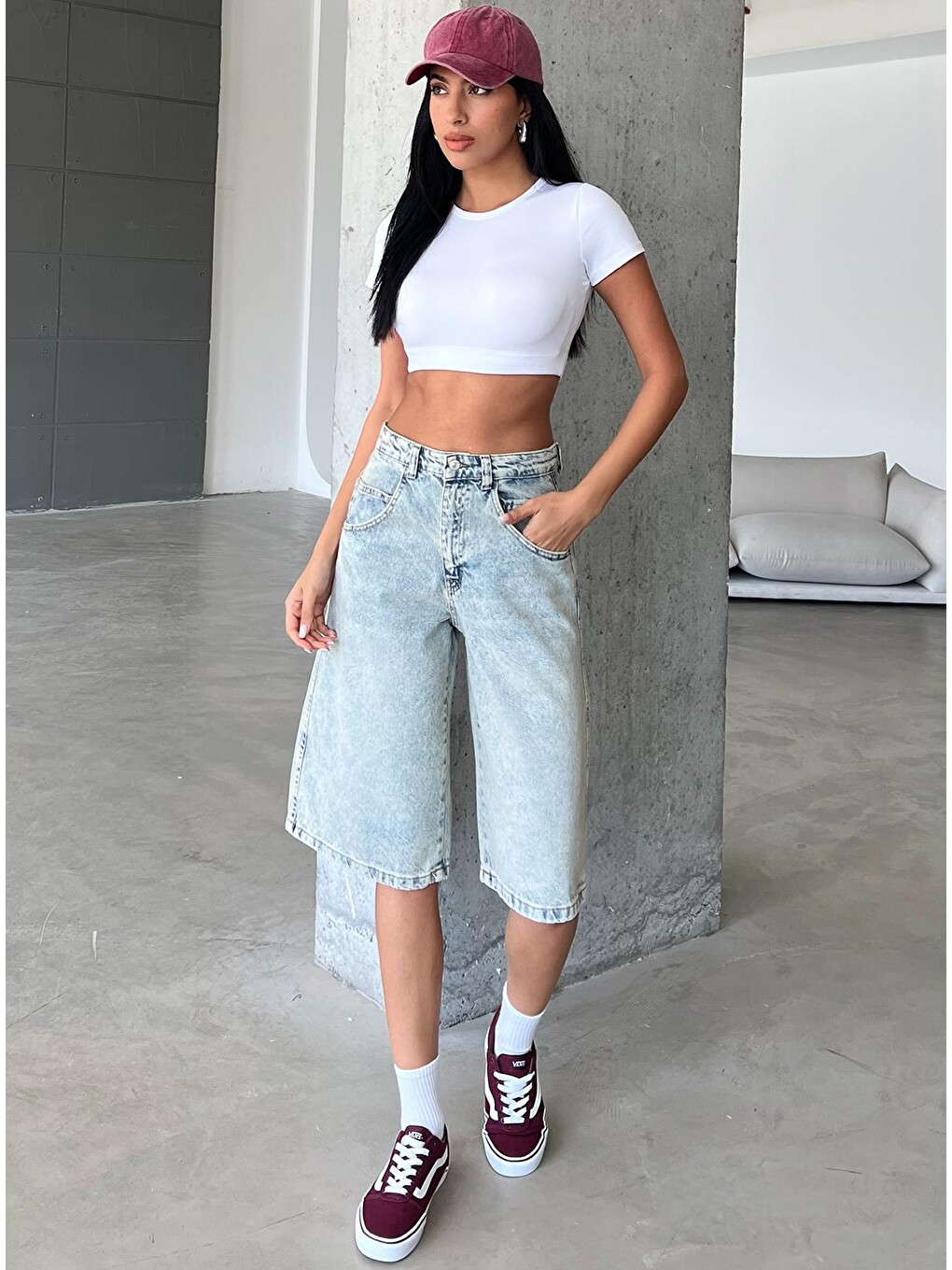 Mavi Toka Detaylı Bol Kesim Rahat Baggy Jean Jean Salaş Kadın Bermuda Diz Altı Denim Şort @casoria-4