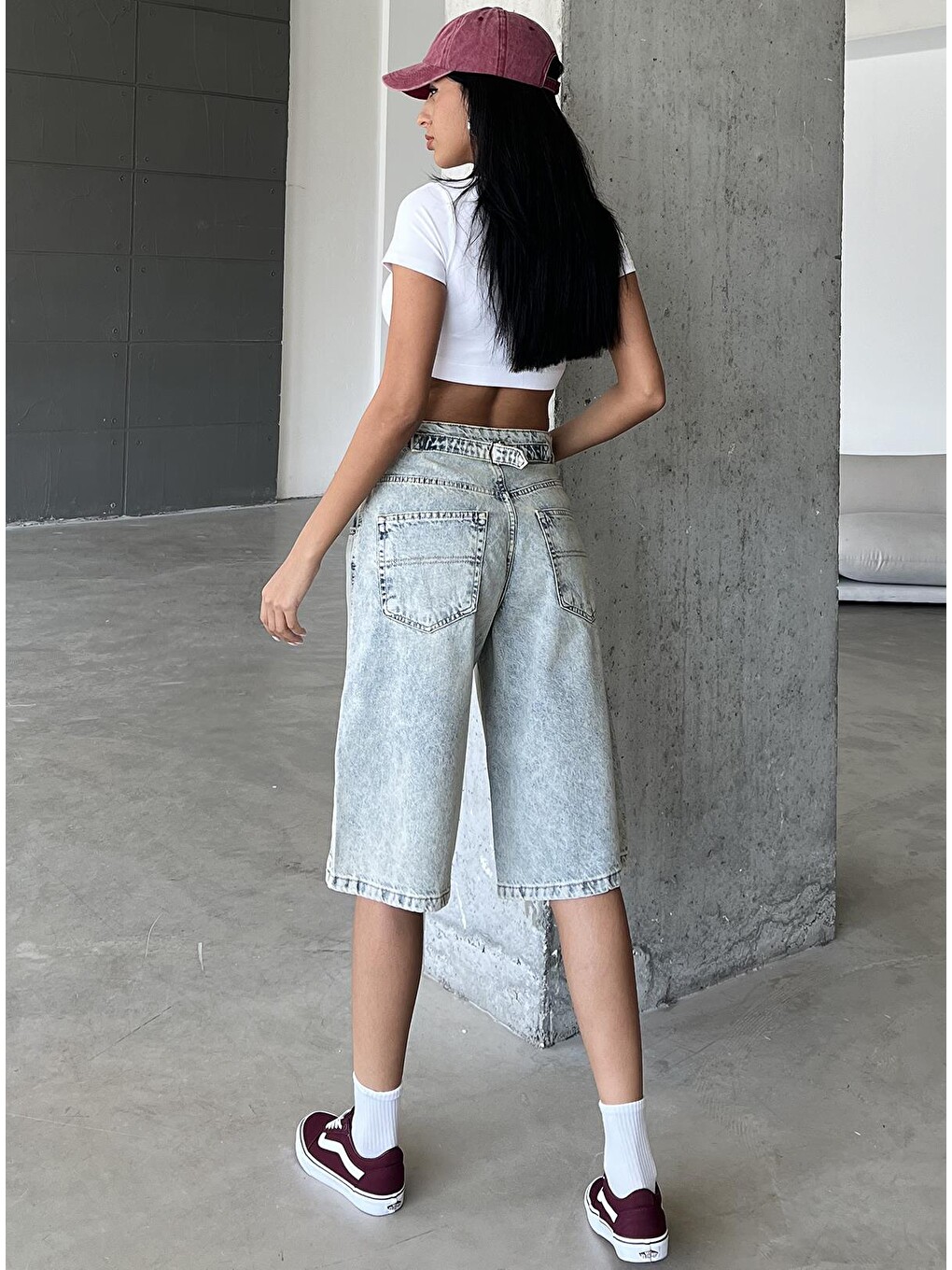 Mavi Toka Detaylı Bol Kesim Rahat Baggy Jean Jean Salaş Kadın Bermuda Diz Altı Denim Şort @casoria-5