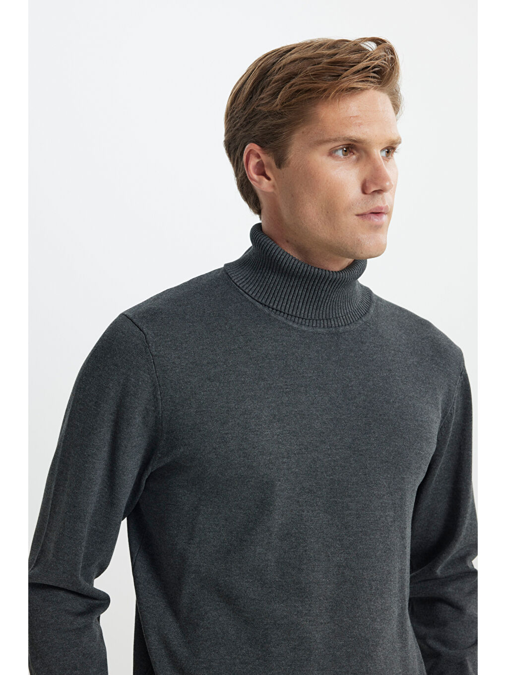 Erkek Antrasit-Melanj Standart Fit Normal Kesim Tam Balıkçı Yaka Triko Kazak-3