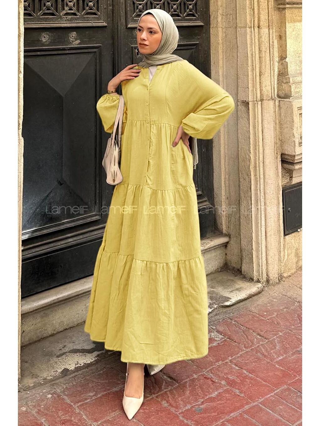 Ön Yarım Düğme Detaylı Müslin Kumaş Tesettür Elbise Sarı-2