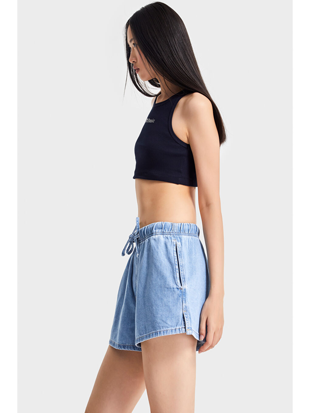 Kadın Mavi Renk 1s5-4 Mini Boy Bol Kesim Beli Lastikli %100 Pamuk Denim Şort-4