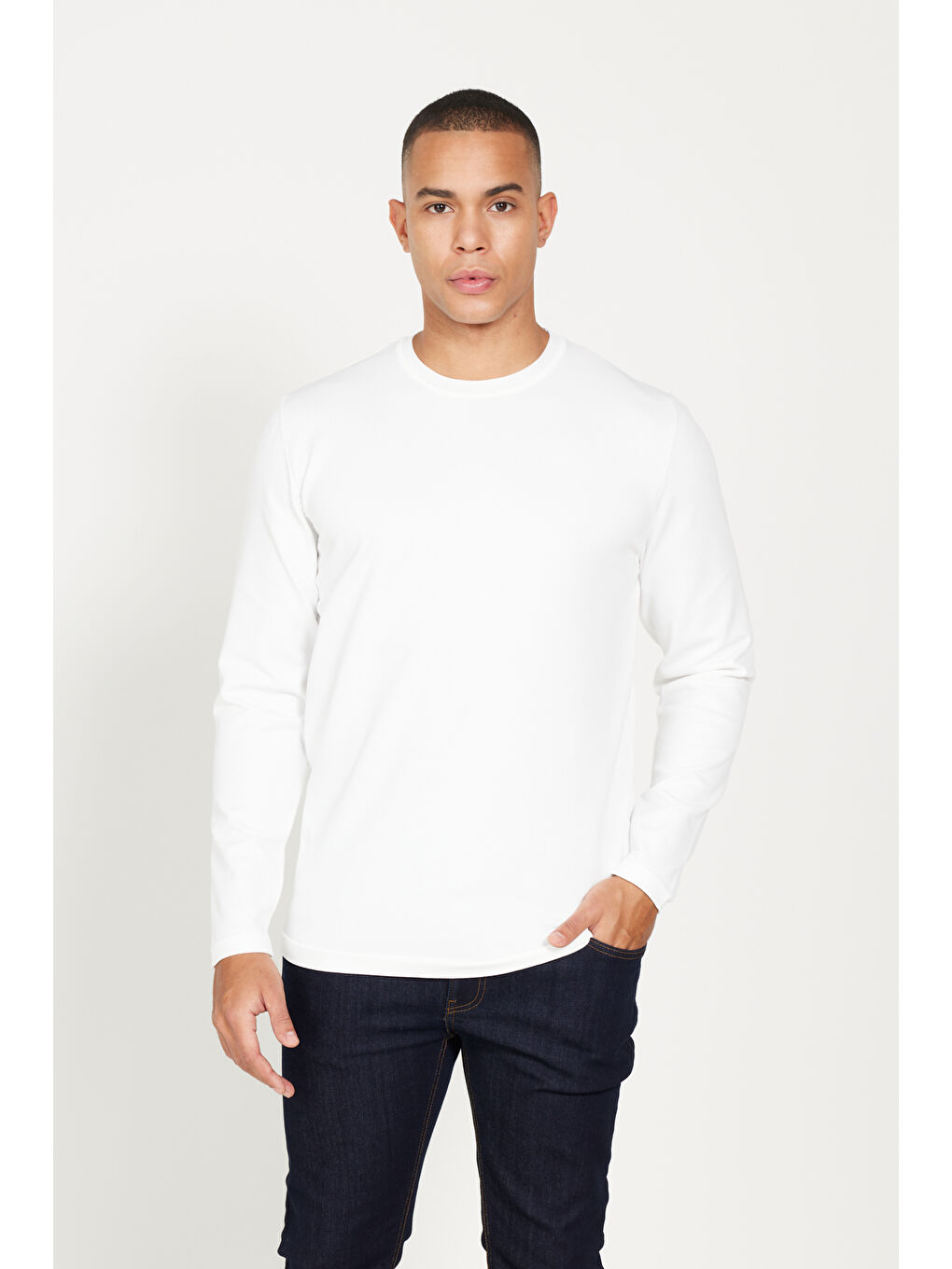 Erkek Ekru Standart Fit Normal Kesim Bisiklet Yaka Triko Kazak