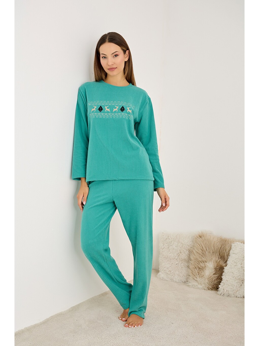 Turkuaz Geyik Nakışlı Polar Kışlık Waffle Örme Kumaşlı Pijama Takım-1