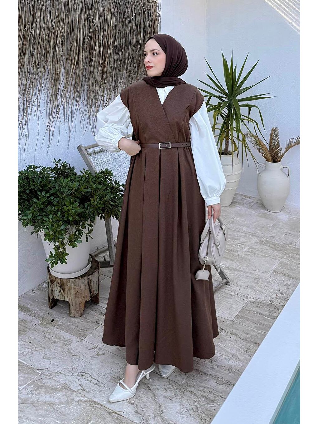 Pile Detaylı Kemerli Jile Kahverengi