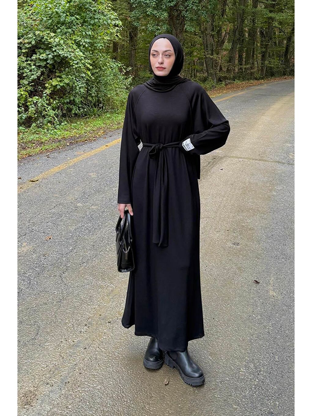 Arma Detaylı Elbise Siyah