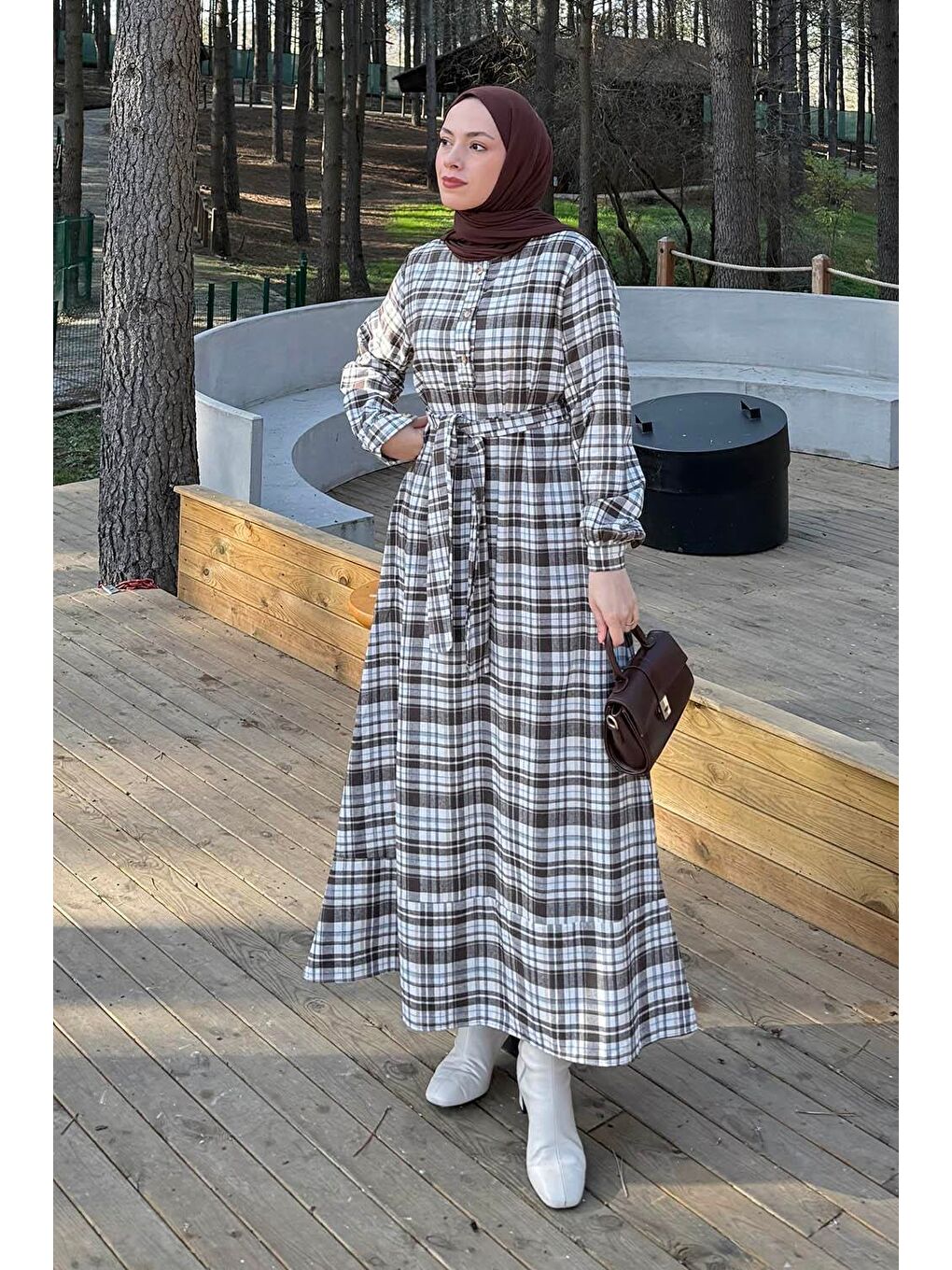 Bej Ekose Desen Elbise Taş-1