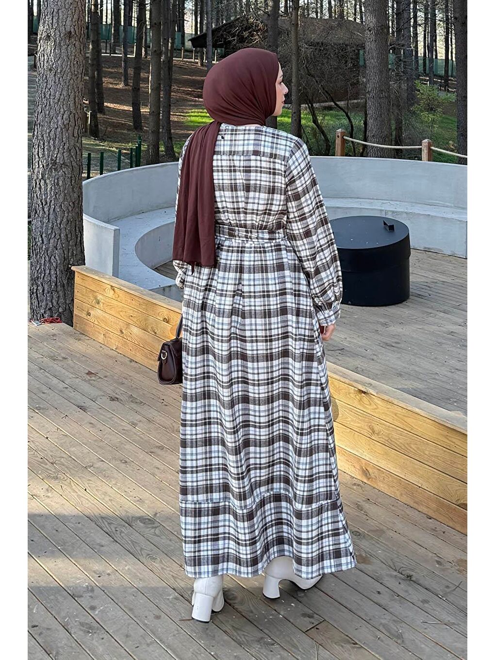 Bej Ekose Desen Elbise Taş-3