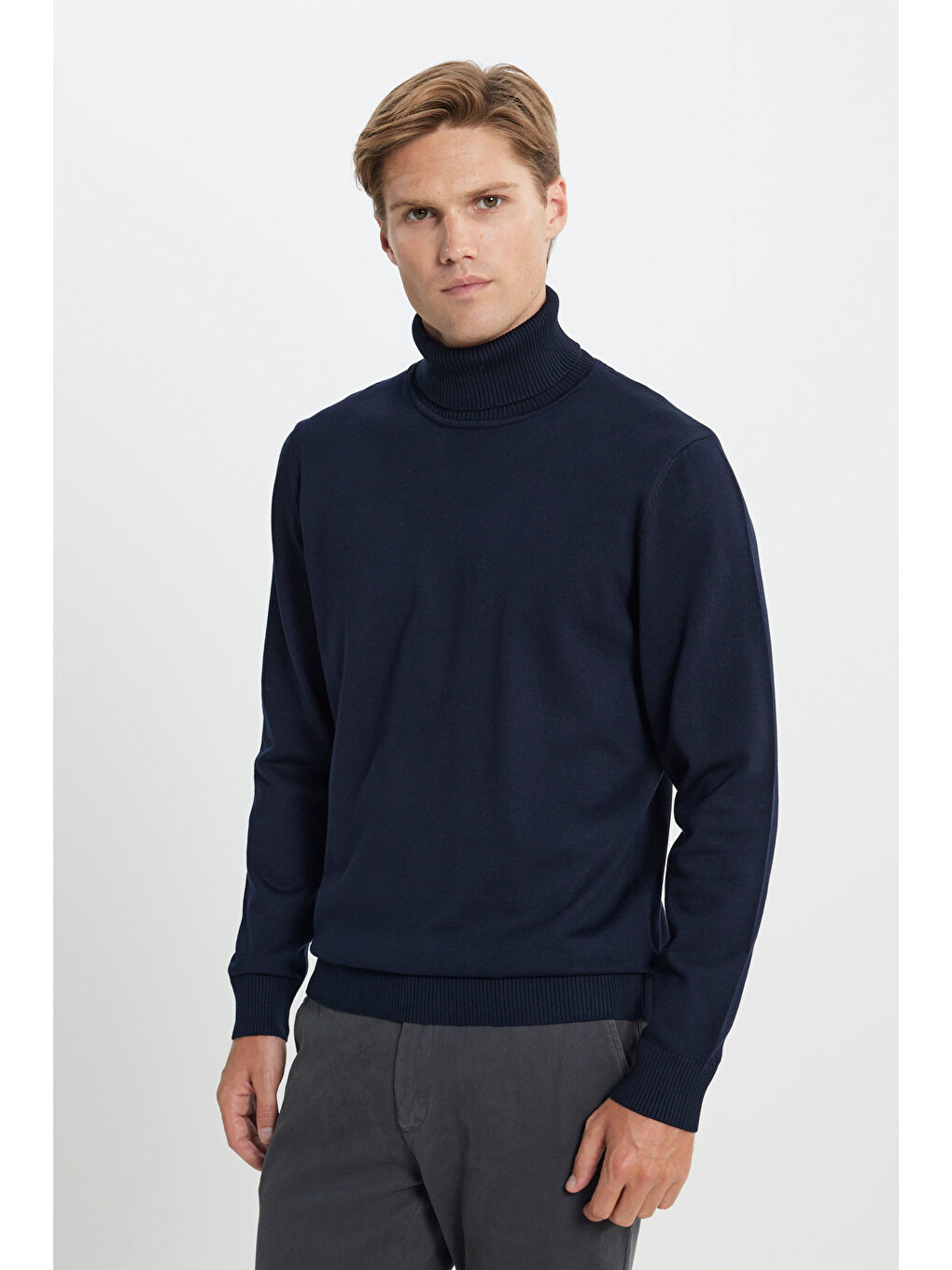 Erkek Lacivert Standart Fit Normal Kesim Tam Balıkçı Yaka Triko Kazak