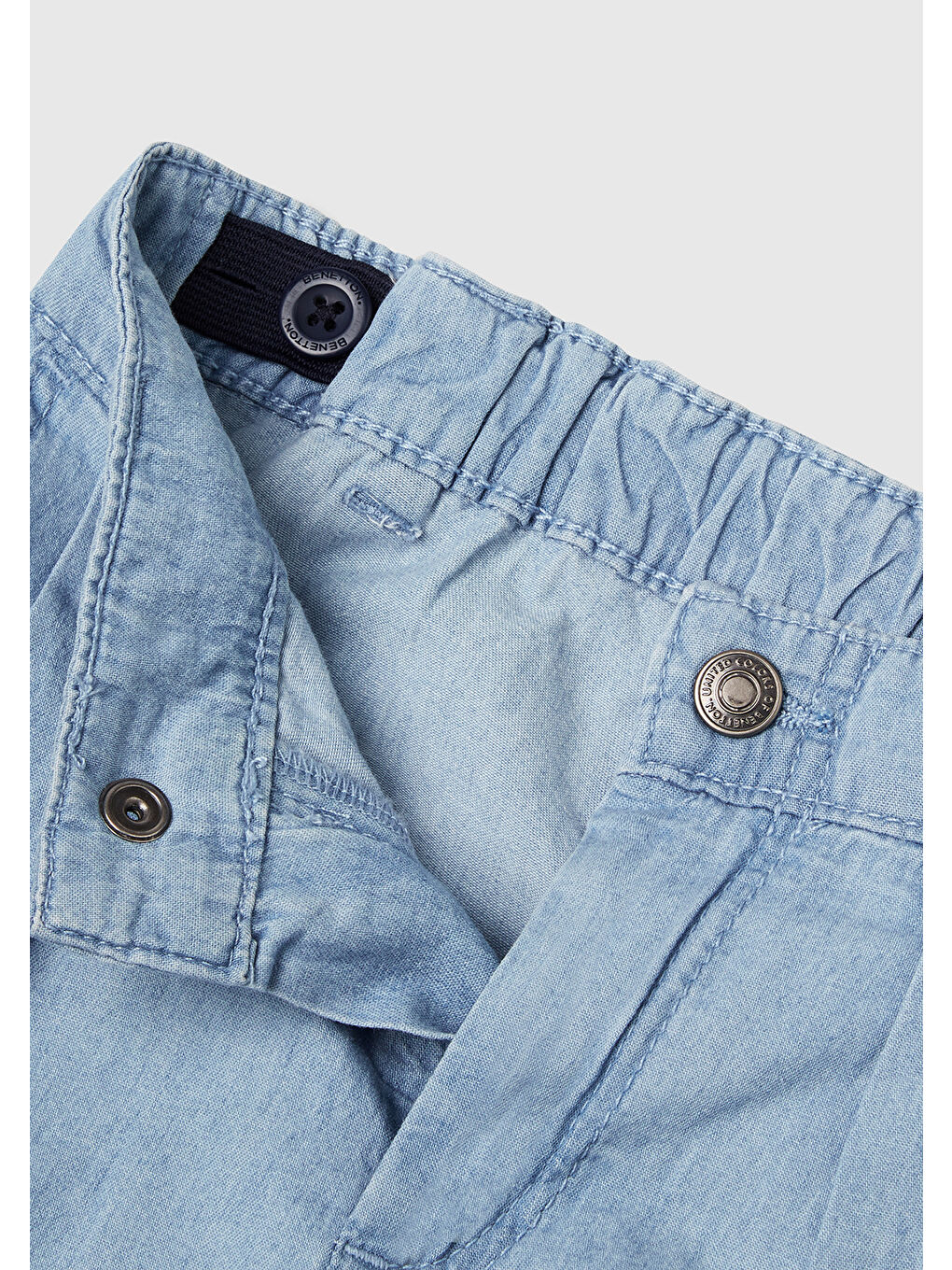 Mavi Kız Çocuk Açık Denim Arka Beli Lastikli Logo İşleme Detaylı Şönil Şort-2