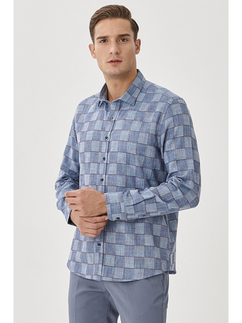 Erkek Beyaz-Lacivert Slim Fit Dar Kesim Klasik Yaka %100 Pamuk Kareli Gömlek