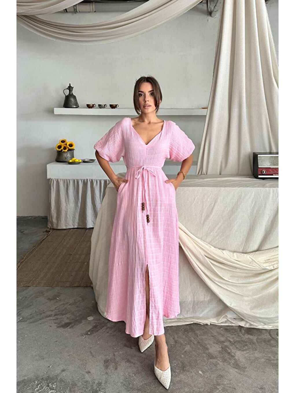 V YAKA BEL BONCUK BAĞLAMALI MÜSLİN ELBİSE YIRTMAÇ DETAYLI - Pembe-2