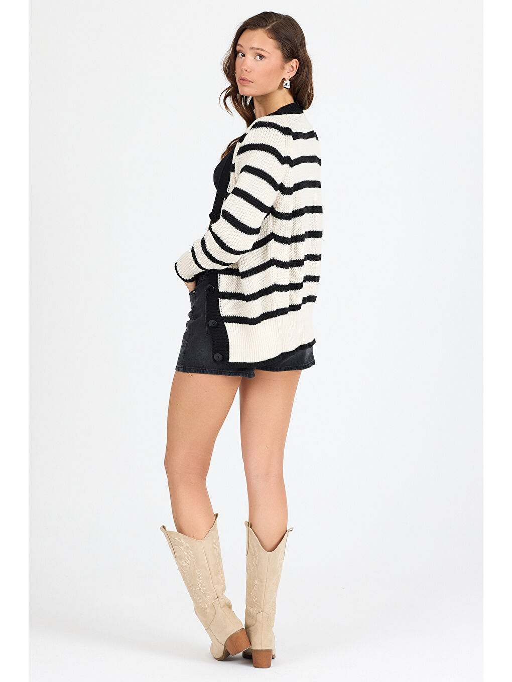 Siyah Kadın Triko Hırka 4017 (Standart Beden s-m-l-xl Beden Uyumludur)-1