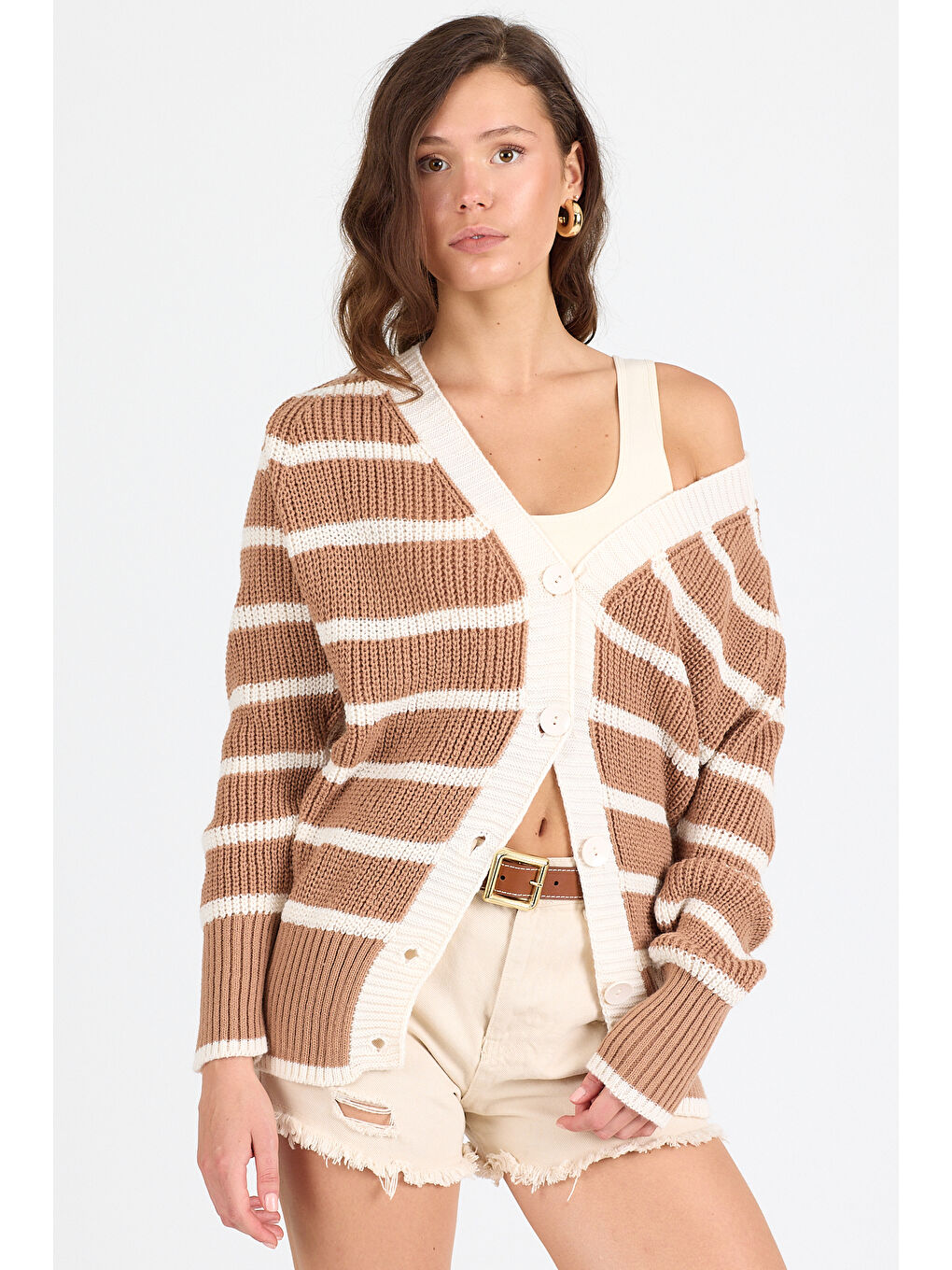 Bej Kadın Triko Hırka 4017 (Standart Beden s-m-l-xl Beden Uyumludur)